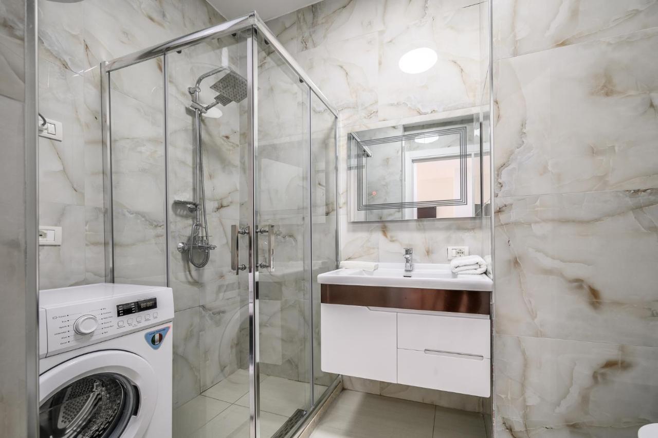 Miku Apartment-Modernly Designed Downtown ティラナ エクステリア 写真