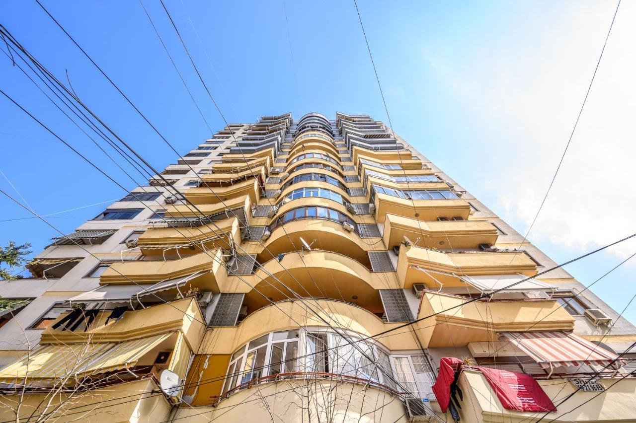 Miku Apartment-Modernly Designed Downtown ティラナ エクステリア 写真