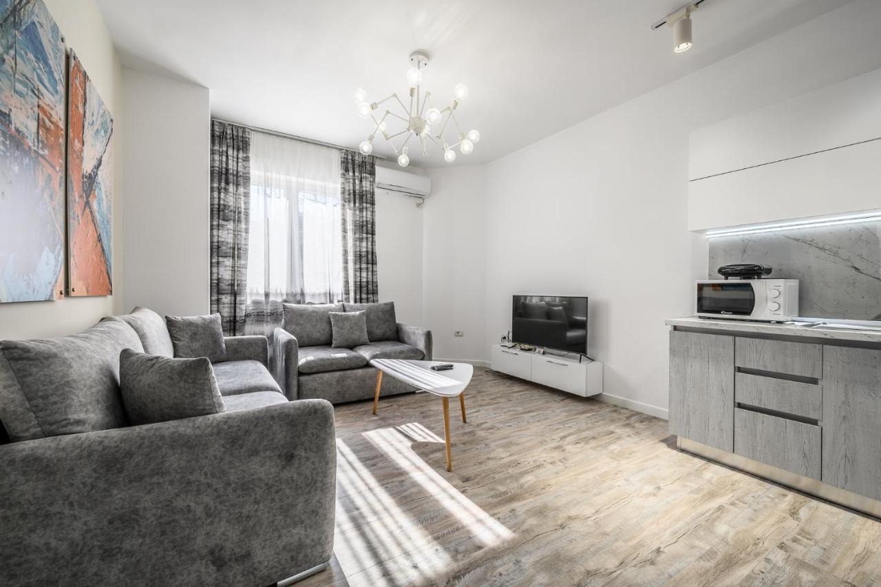 Miku Apartment-Modernly Designed Downtown ティラナ エクステリア 写真