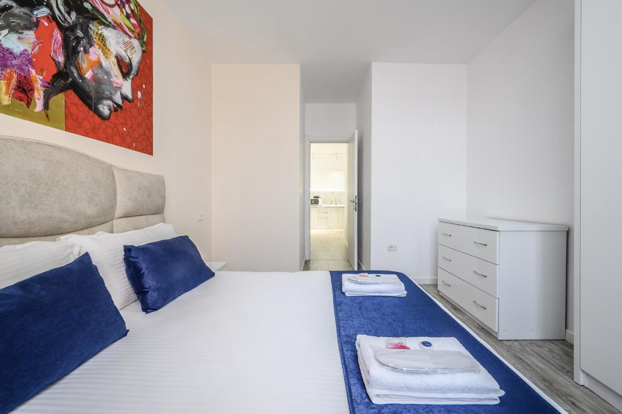Miku Apartment-Modernly Designed Downtown ティラナ エクステリア 写真